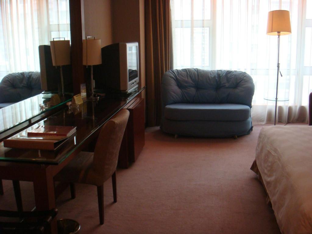 New Times Hotel Shenzhen Railway Station Room photo